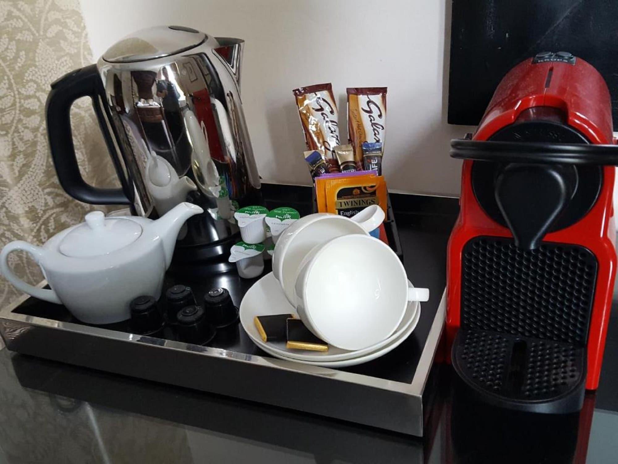 Dorian House Boutique B&B - Free Parking! Bath Esterno foto A Nespresso coffee machine in a hotel room